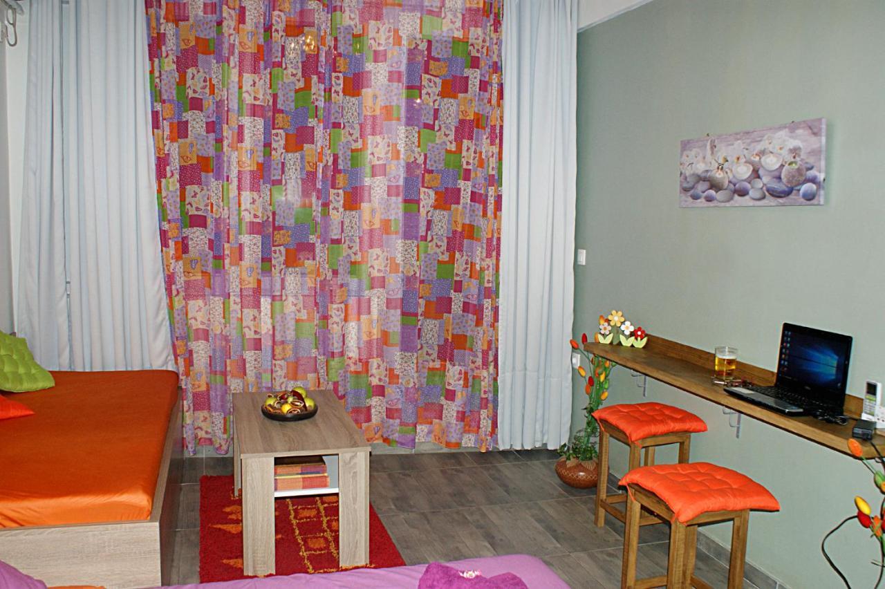 Sunny Studio With Parthenon View Balcony Атина Екстериор снимка