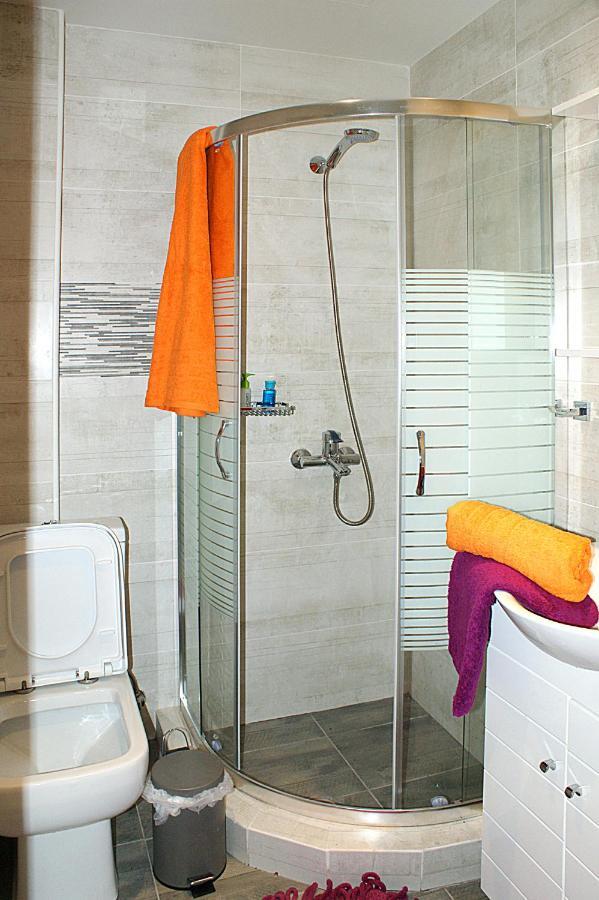 Sunny Studio With Parthenon View Balcony Атина Екстериор снимка